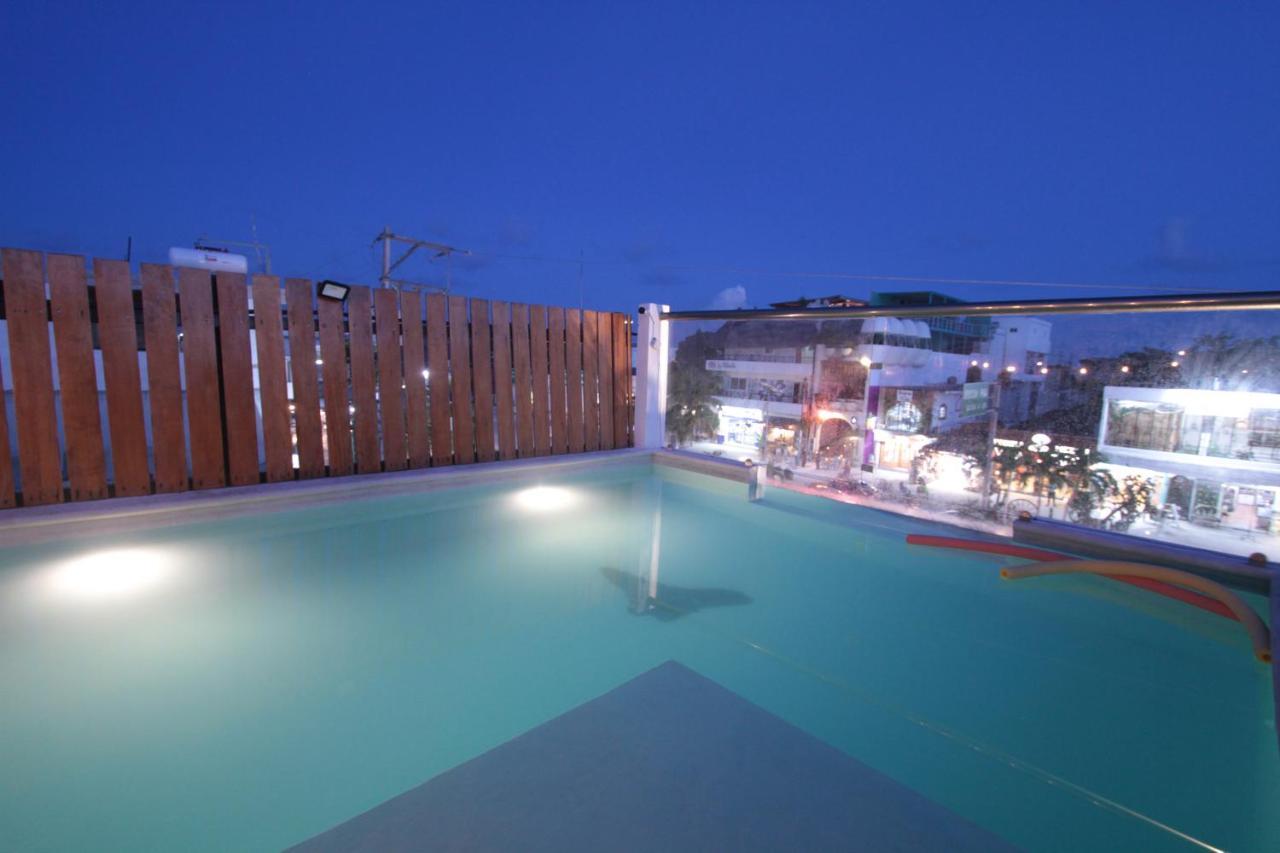 Straw Hat Hostel & Rooftop Bar Тулум Екстериор снимка