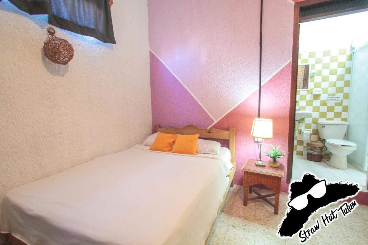 Straw Hat Hostel & Rooftop Bar Тулум Екстериор снимка