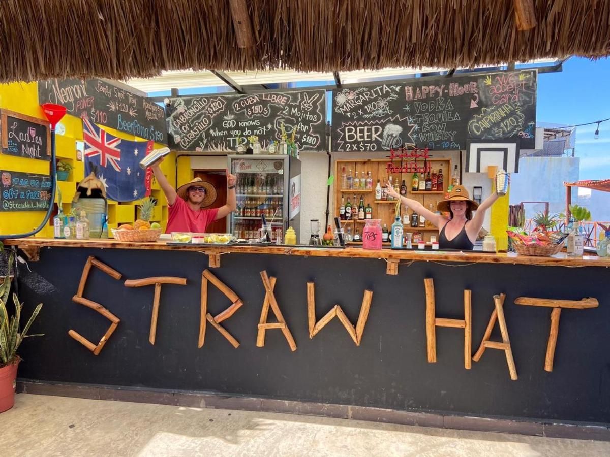 Straw Hat Hostel & Rooftop Bar Тулум Екстериор снимка