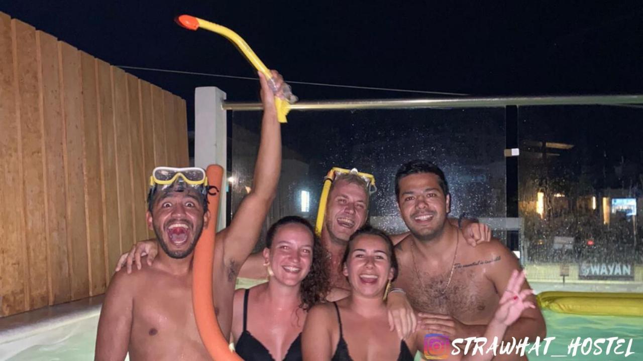 Straw Hat Hostel & Rooftop Bar Тулум Екстериор снимка