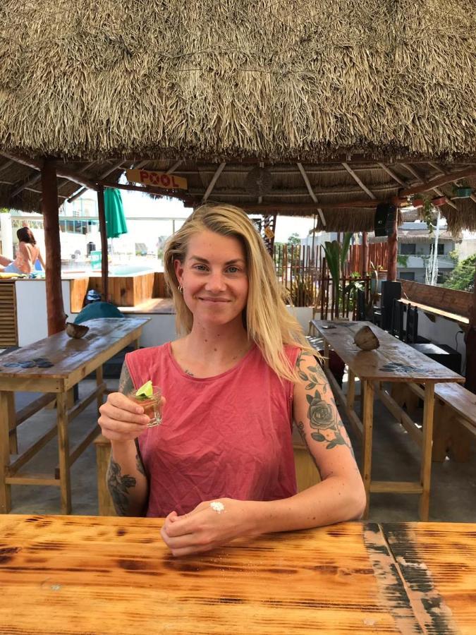 Straw Hat Hostel & Rooftop Bar Тулум Екстериор снимка